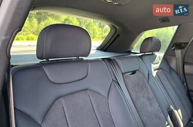 Внедорожник / Кроссовер Audi Q7 2021 в 