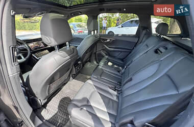 Внедорожник / Кроссовер Audi Q7 2021 в 