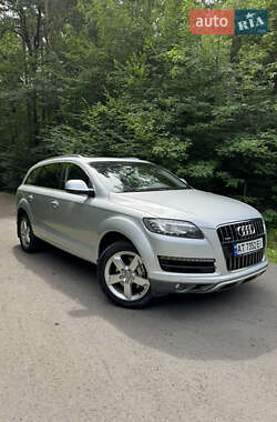 Внедорожник / Кроссовер Audi Q7 2013 в 