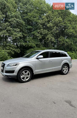 Внедорожник / Кроссовер Audi Q7 2013 в 