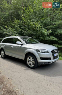 Внедорожник / Кроссовер Audi Q7 2013 в 