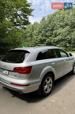Внедорожник / Кроссовер Audi Q7 2013 в 