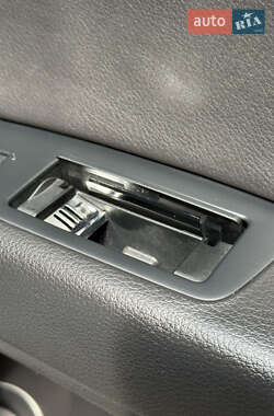 Внедорожник / Кроссовер Audi Q7 2013 в 