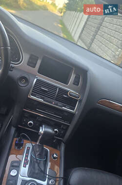Внедорожник / Кроссовер Audi Q7 2013 в 
