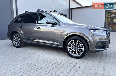 Внедорожник / Кроссовер Audi Q7 2019 в 