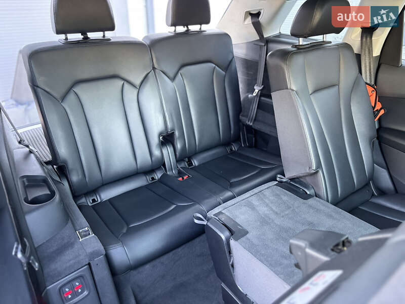 Внедорожник / Кроссовер Audi Q7 2019 в Черновцах