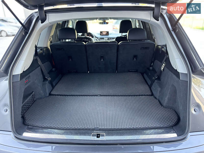 Внедорожник / Кроссовер Audi Q7 2019 в Черновцах