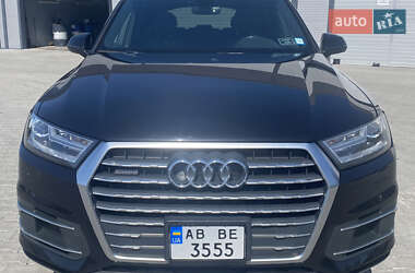 Внедорожник / Кроссовер Audi Q7 2017 в 