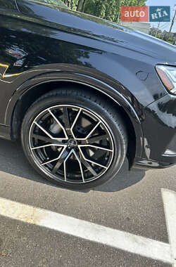 Внедорожник / Кроссовер Audi Q7 2020 в 