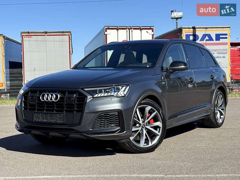 Внедорожник / Кроссовер Audi Q7 2021 в Киеве