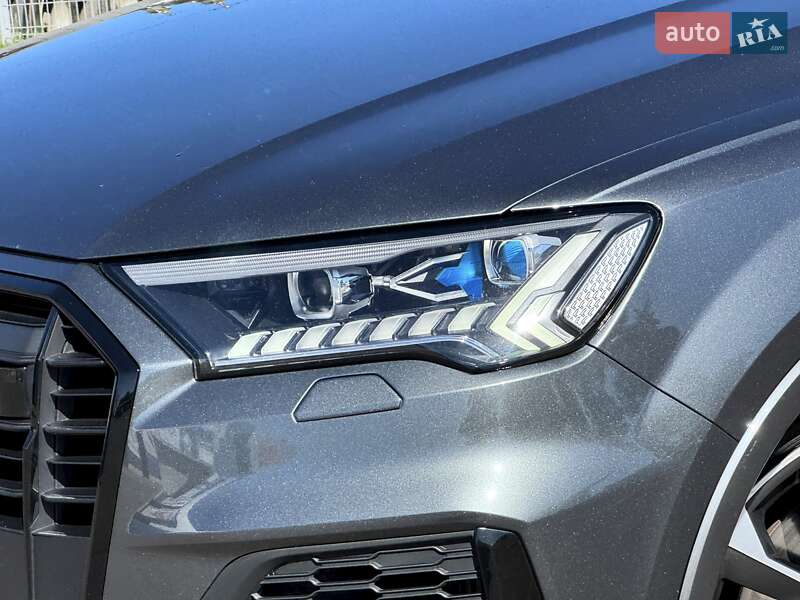 Внедорожник / Кроссовер Audi Q7 2021 в Киеве