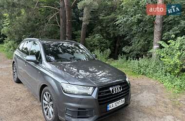 Позашляховик / Кросовер Audi Q7 2018 в 