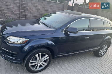 Позашляховик / Кросовер Audi Q7 2013 в 