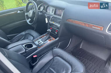 Позашляховик / Кросовер Audi Q7 2013 в 