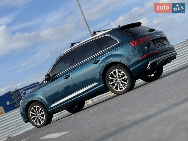 Внедорожник / Кроссовер Audi Q7 2017 в Львове