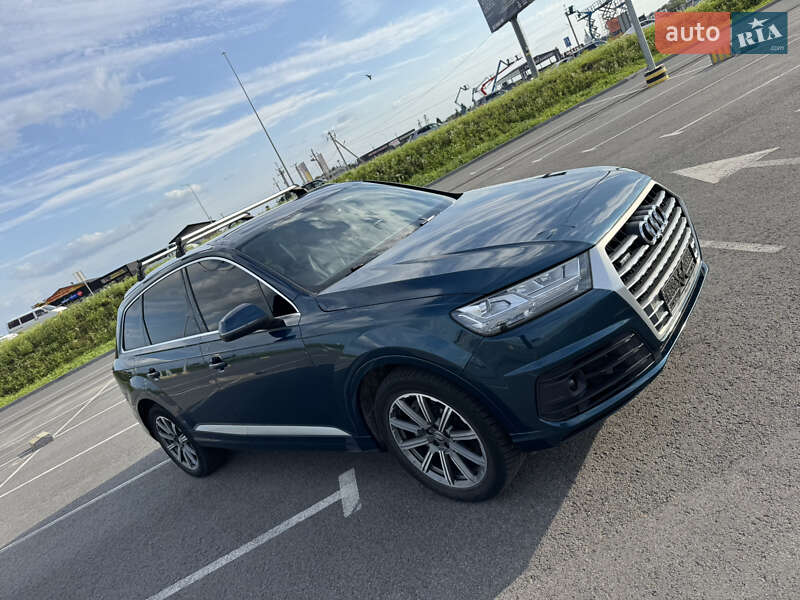 Внедорожник / Кроссовер Audi Q7 2017 в Львове