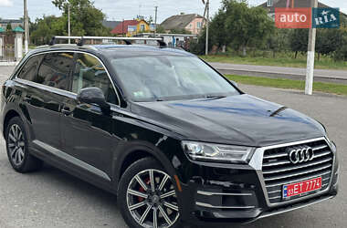 Внедорожник / Кроссовер Audi Q7 2017 в 