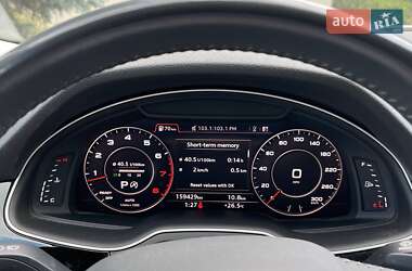 Внедорожник / Кроссовер Audi Q7 2016 в 
