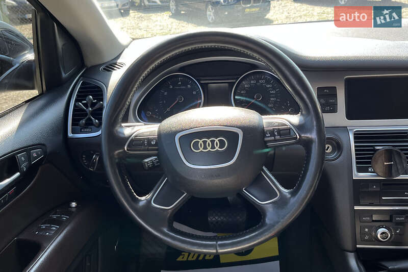 Позашляховик / Кросовер Audi Q7 2012 в Стрию