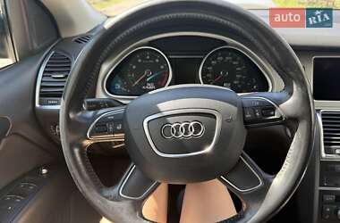 Внедорожник / Кроссовер Audi Q7 2011 в 