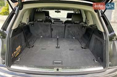 Внедорожник / Кроссовер Audi Q7 2014 в 
