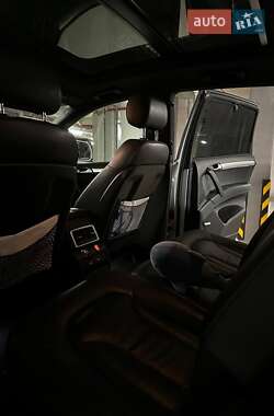 Внедорожник / Кроссовер Audi Q7 2015 в 