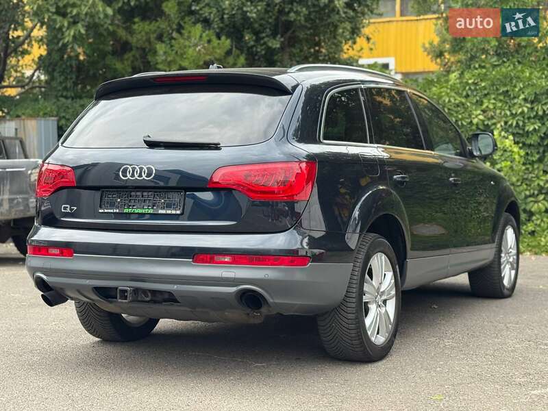 Внедорожник / Кроссовер Audi Q7 2011 в Одессе