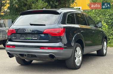 Внедорожник / Кроссовер Audi Q7 2011 в 