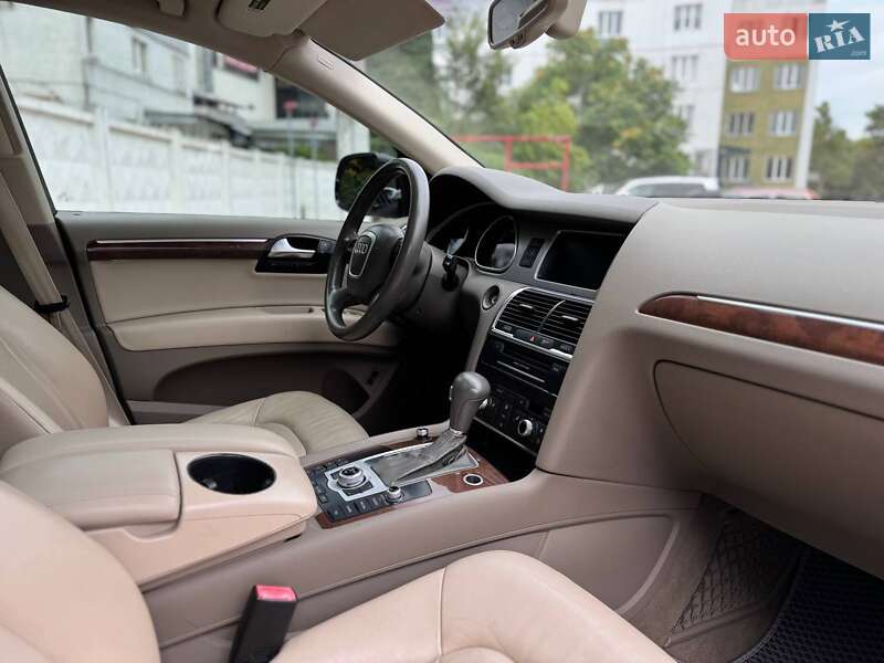Внедорожник / Кроссовер Audi Q7 2011 в Одессе