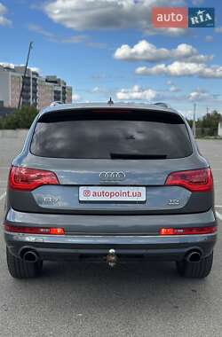 Внедорожник / Кроссовер Audi Q7 2013 в 