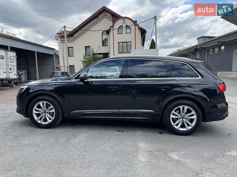 Внедорожник / Кроссовер Audi Q7 2025 в 