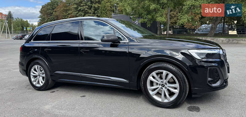 Позашляховик / Кросовер Audi Q7 2025 в Тернополі