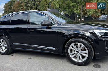 Внедорожник / Кроссовер Audi Q7 2025 в 