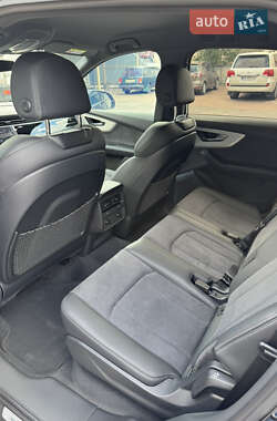 Внедорожник / Кроссовер Audi Q7 2025 в 