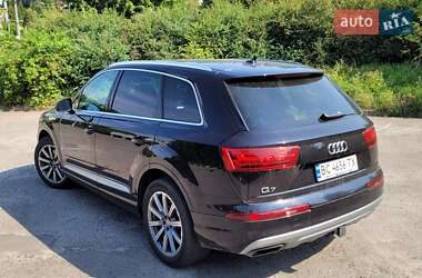 Внедорожник / Кроссовер Audi Q7 2018 в 