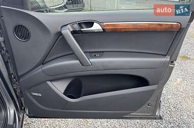 Внедорожник / Кроссовер Audi Q7 2014 в 