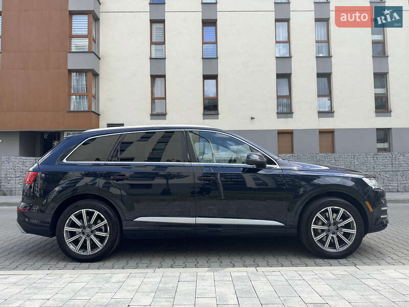 Внедорожник / Кроссовер Audi Q7 2017 в Львове