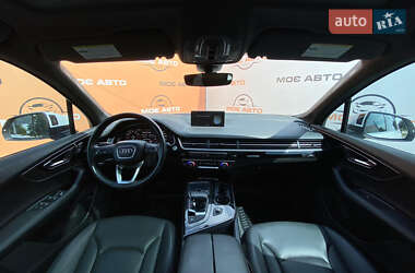 Внедорожник / Кроссовер Audi Q7 2017 в 
