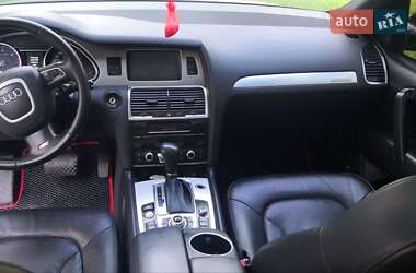Внедорожник / Кроссовер Audi Q7 2010 в 