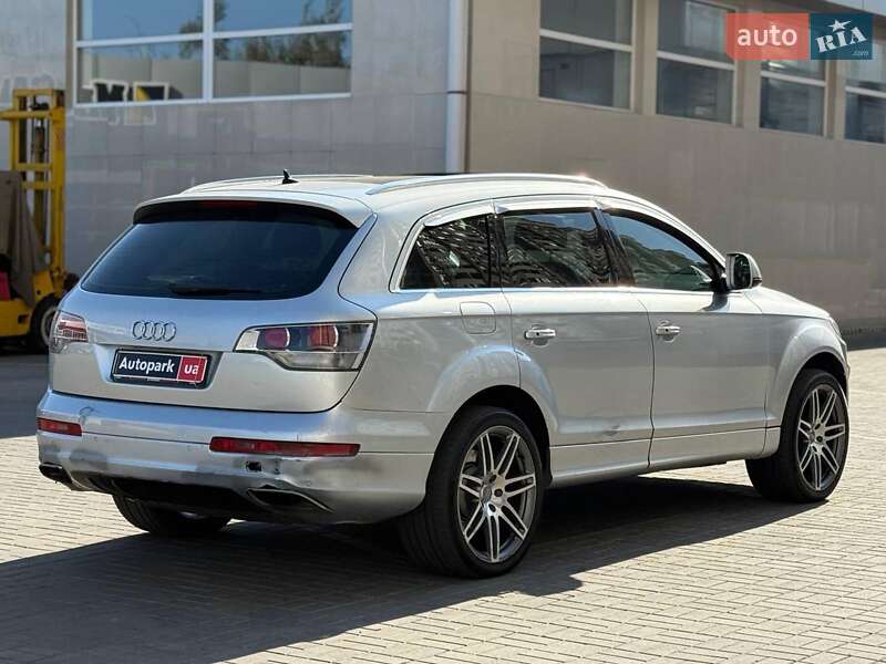 Позашляховик / Кросовер Audi Q7 2006 в Одесі