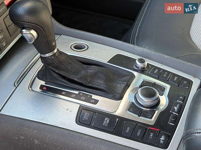 Позашляховик / Кросовер Audi Q7 2006 в Одесі