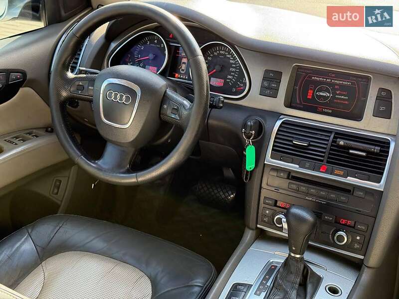 Позашляховик / Кросовер Audi Q7 2006 в Одесі