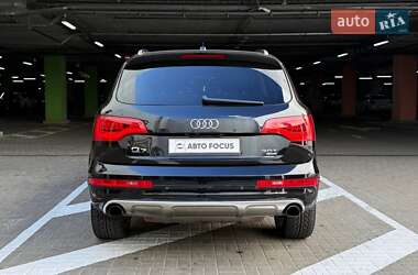 Внедорожник / Кроссовер Audi Q7 2015 в 