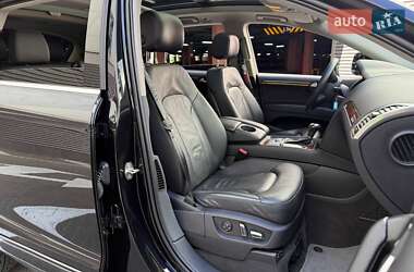 Внедорожник / Кроссовер Audi Q7 2015 в 