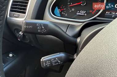 Внедорожник / Кроссовер Audi Q7 2015 в 