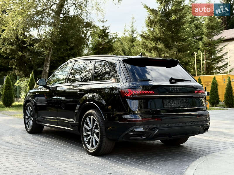 Внедорожник / Кроссовер Audi Q7 2021 в Львове
