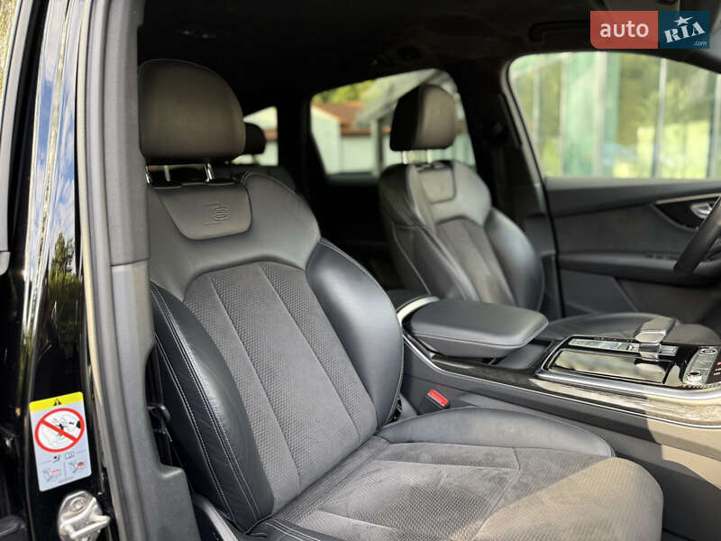 Внедорожник / Кроссовер Audi Q7 2021 в Львове