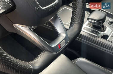 Внедорожник / Кроссовер Audi Q7 2017 в 