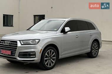 Внедорожник / Кроссовер Audi Q7 2017 в 