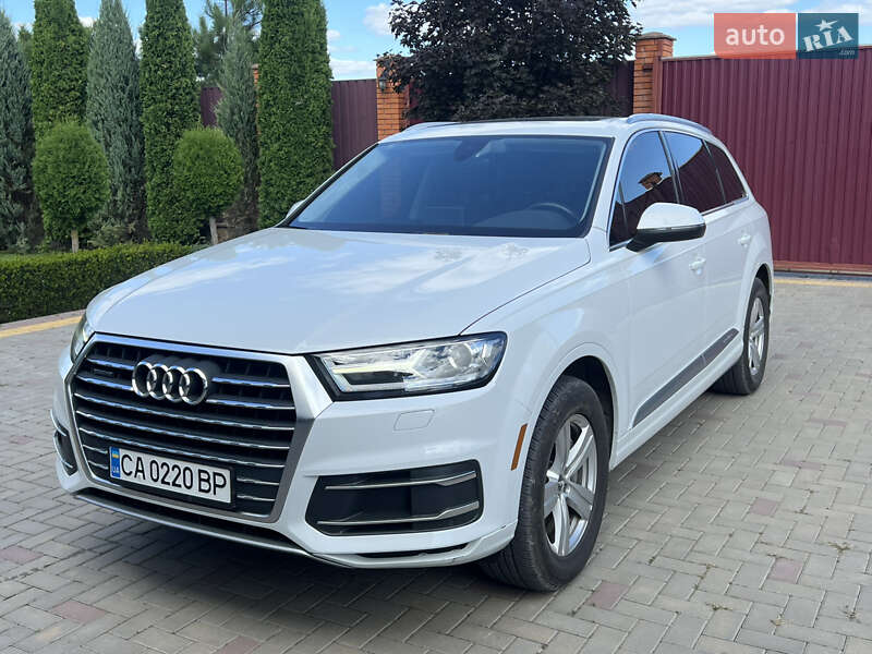 Позашляховик / Кросовер Audi Q7 2018 в Умані